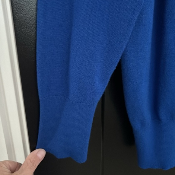 Lane Bryant Blue V-Neck Long Sleeve Sweater. Lightweight Knit. Size 22/24 - Picture 2 of 10
